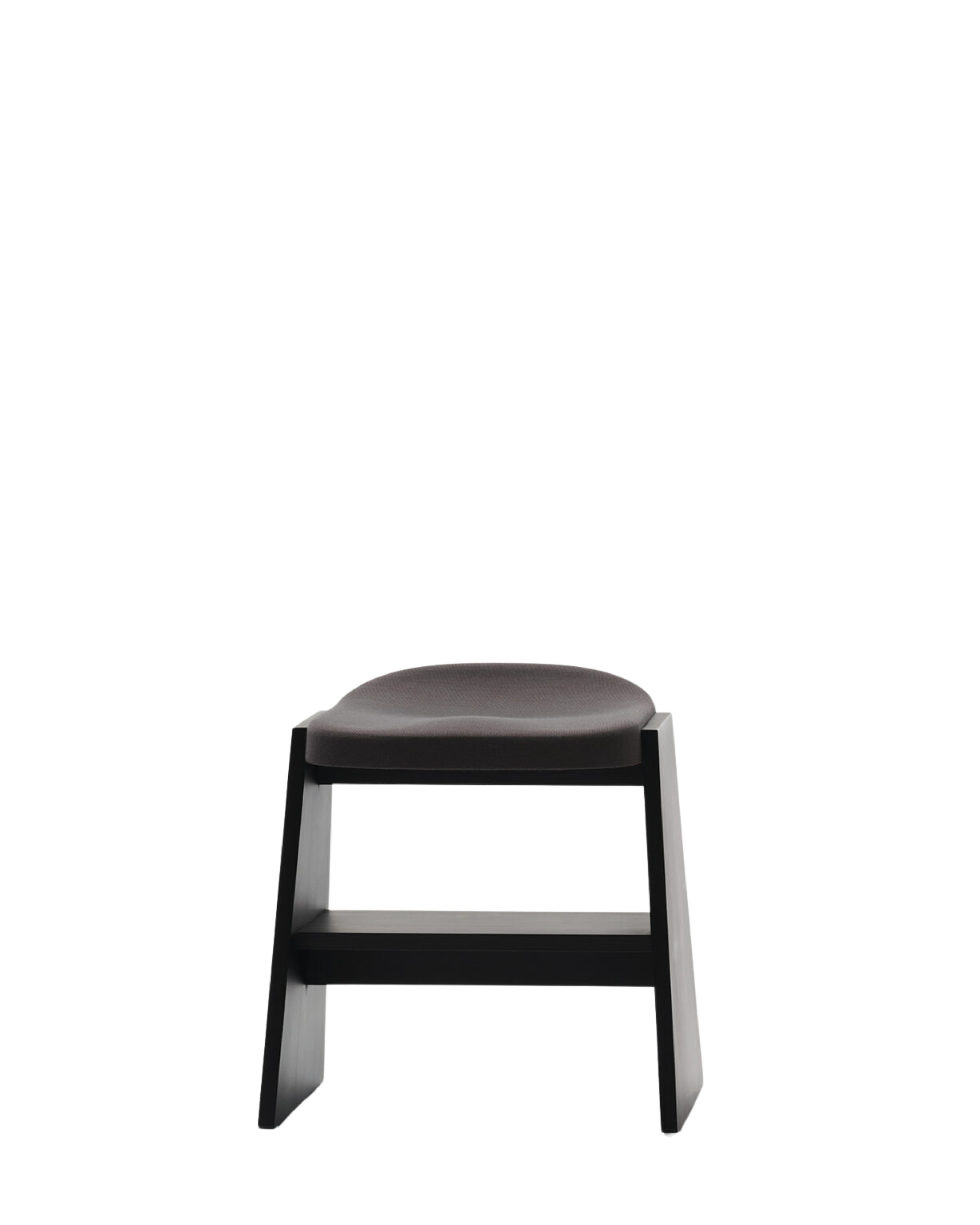 Mattiazzi MC19 FRONDA Stool สตูลโครงไม้ pine พร้อม shelf ใต้ที่นั่งและ steel seat สำหรับพื้นที่ภายในร่วมสมัย