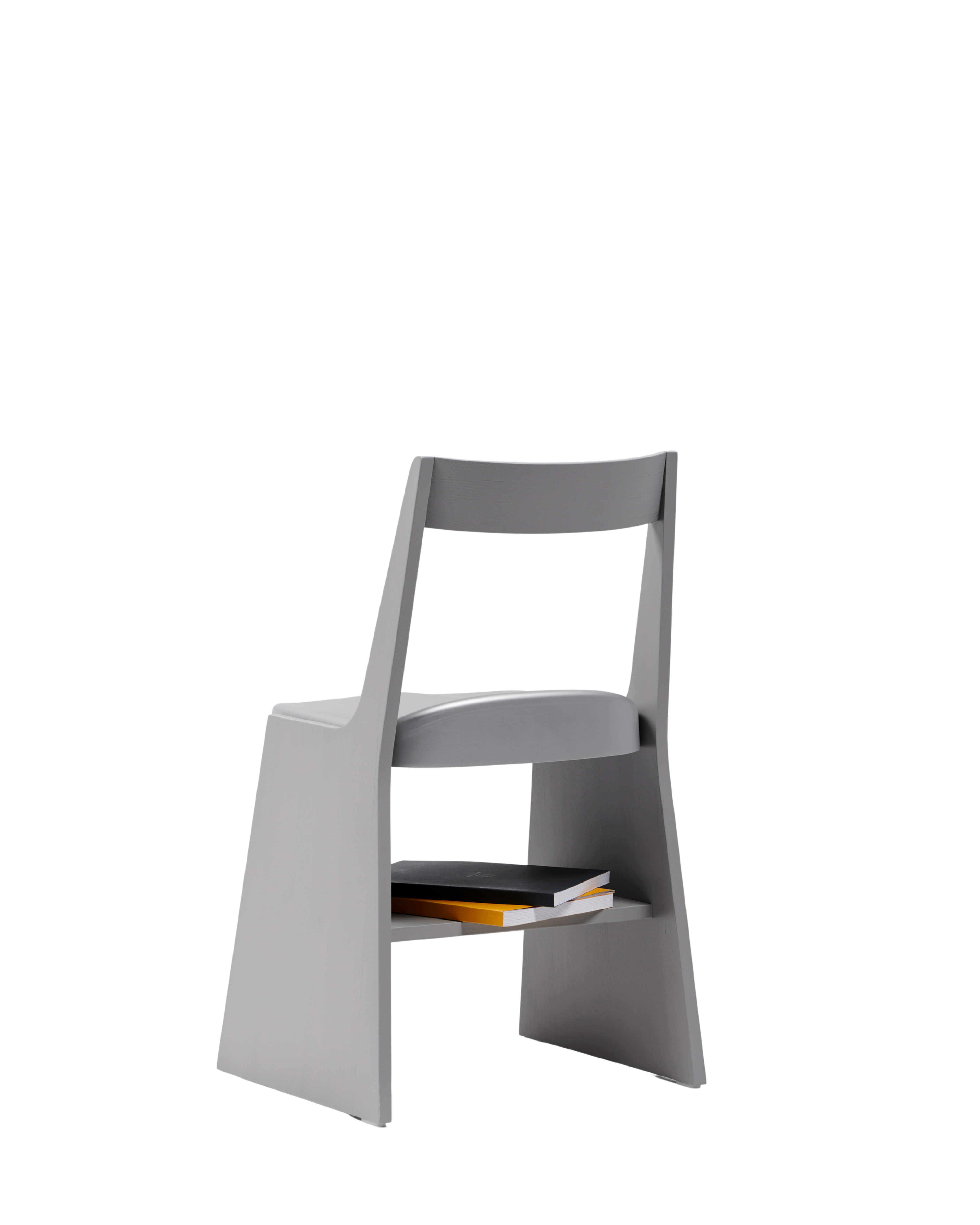 Mattiazzi MC19 FRONDA Chair เก้าอี้โครงไม้ pine พร้อม shelf ใต้ที่นั่งและ steel seat สำหรับพื้นที่ภายในร่วมสมัย