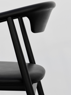 Mattiazzi MC21 LEVA Chair เก้าอี้พักแขนโครงไม้ ash สำหรับโต๊ะอาหาร ร้านอาหาร และพื้นที่ภายในร่วมสมัย