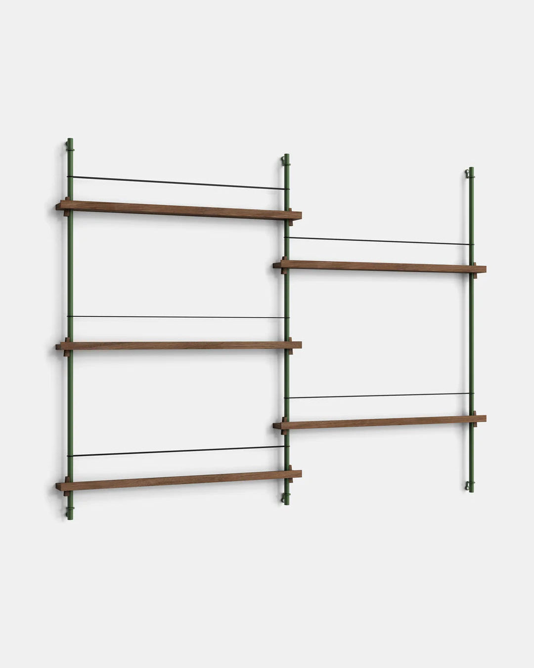 ชั้นวางของจาก MOEBE ดีไซน์เรียบง่ายแบบสแกนดิเนเวีย ปรับเปลี่ยนได้ตามพื้นที่และการใช้งาน ผลิตจากไม้โอ๊กแท้และโครงเหล็กเคลือบสีพาวเดอร์ แบบโมดูลาร์ปรับเพิ่มช่องหรือทำเต็มผนังได้ ใช้ชั้นไม้โอ๊ควีนียร์ FSC นำเข้าโดย Old Pine Trees.