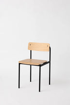 MOEBE Offset Chair เก้าอี้โครงเหล็กดีไซน์มินิมอล ที่นั่งไม้โอ๊ค จากแบรนด์ MOEBE