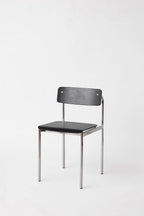 MOEBE Offset Chair เก้าอี้โครงเหล็กดีไซน์มินิมอล ที่นั่งไม้โอ๊ค จากแบรนด์ MOEBE
