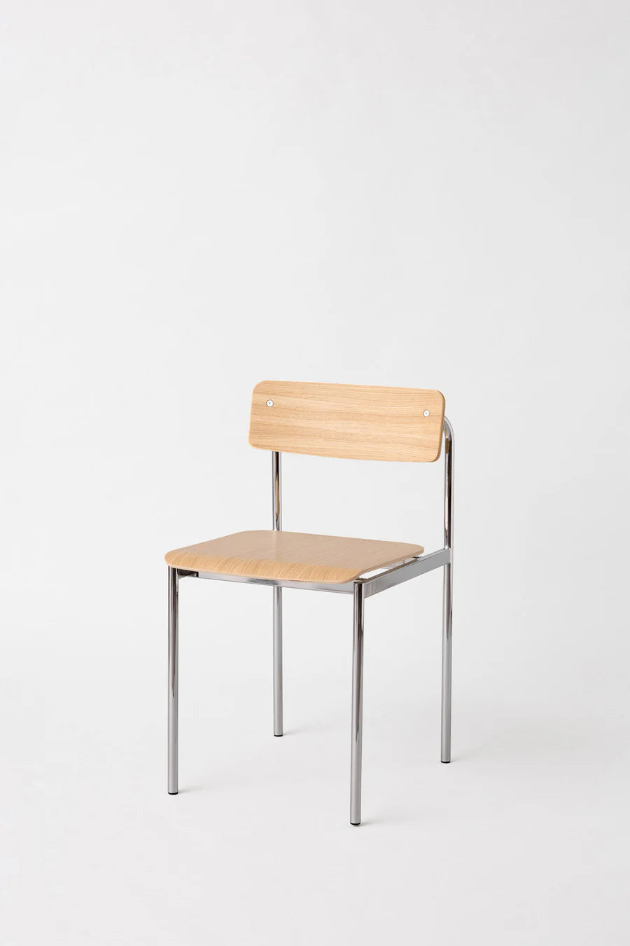 MOEBE Offset Chair เก้าอี้โครงเหล็กดีไซน์มินิมอล ที่นั่งไม้โอ๊ค จากแบรนด์ MOEBE