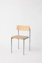 MOEBE Offset Chair เก้าอี้โครงเหล็กดีไซน์มินิมอล ที่นั่งไม้โอ๊ค จากแบรนด์ MOEBE