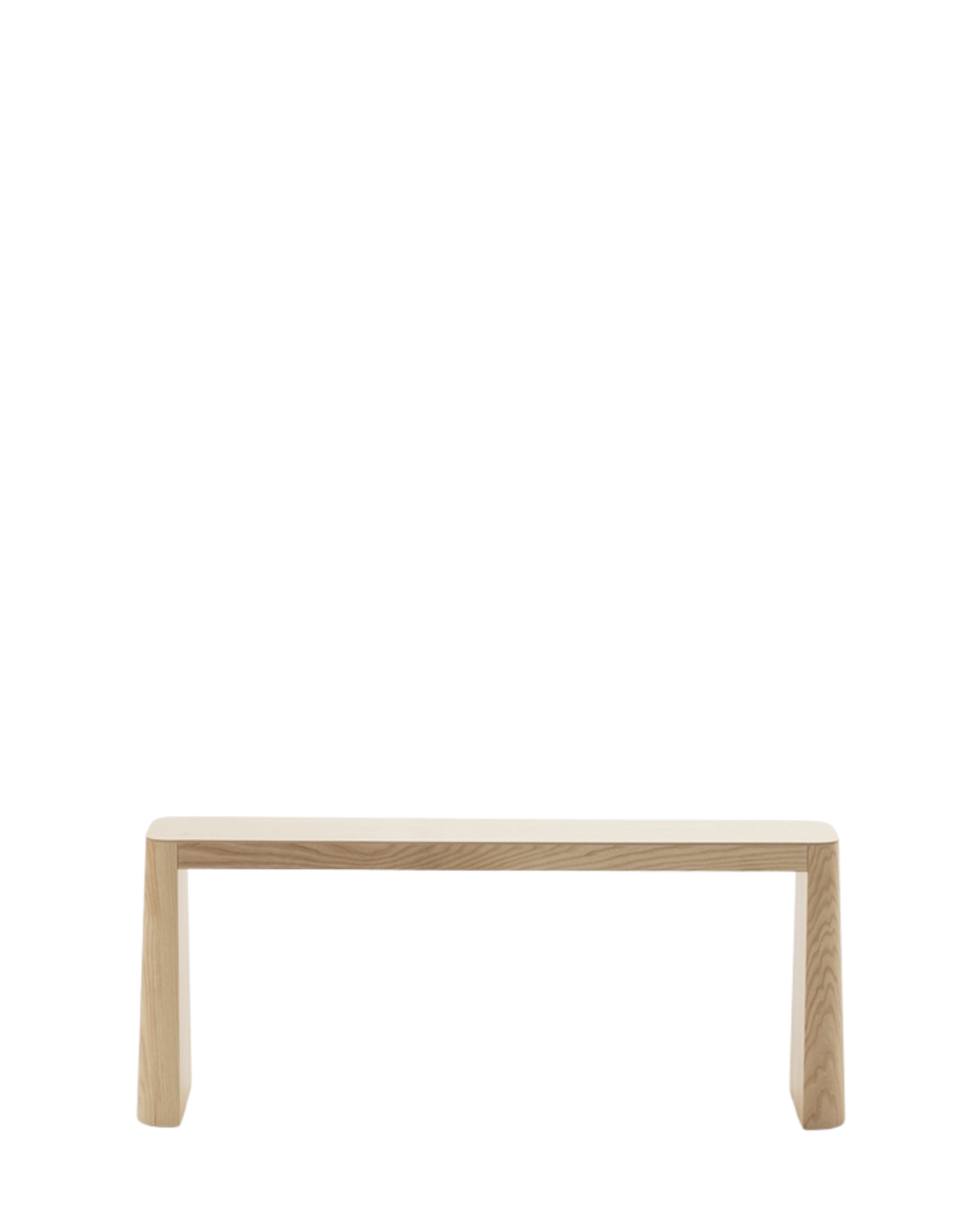Mule Bench ม้านั่งไม้ที่ใช้ชิ้น solid wood สองด้านรองรับที่นั่งตรงกลาง มีให้เลือกสองขนาดและห้า finish ออกแบบโดย Alessandro Stabile