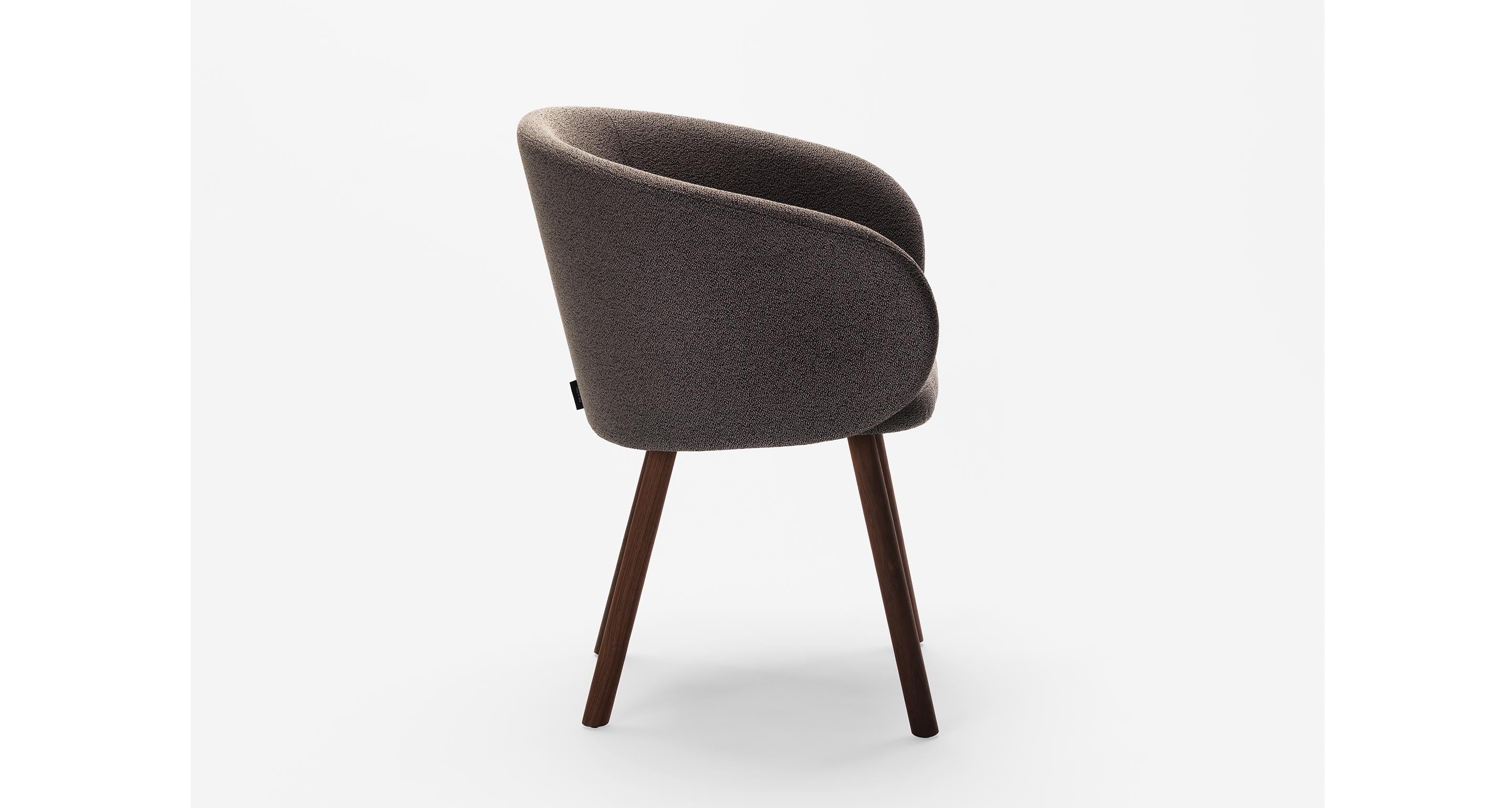 Nasu Armchair
