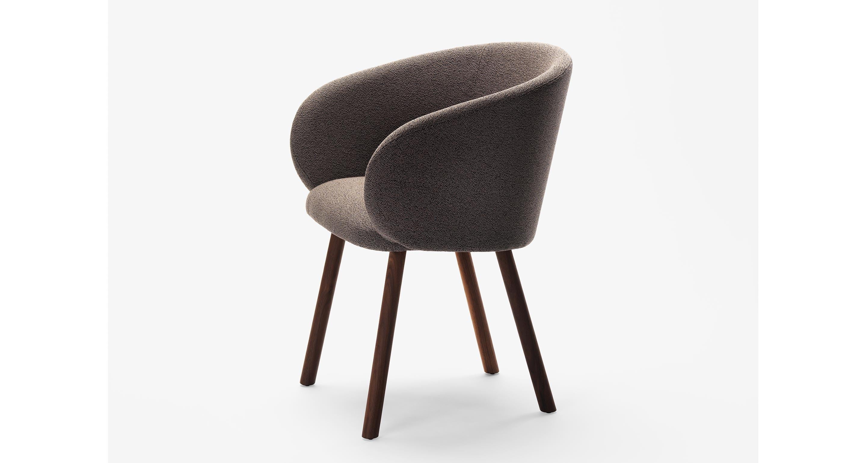 Nasu Armchair