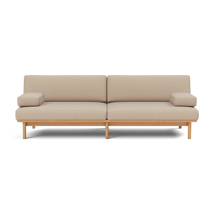 โซฟา Spoke Sofa จาก TAKT แบรนด์เฟอร์นิเจอร์ร่วมสมัยจากเดนมาร์ก ออกแบบโดยสตูดิโอ Anderssen & Voll เพื่อสร้างโซฟาที่ทั้งงดงาม เรียบง่าย และยั่งยืน โครงสร้างไม้โอ๊กแท้ที่ผ่านการรับรอง FSC® ผสมผสานกับเบาะผ้า 100% จาก Kvadrat ทุกส่วนถอดประกอบและซ่อมได้ตามแนวคิด Perpetual Sustainable Design เพื่อยืดอายุการใช้งานและลดของเสีย ดีไซน์แบบสแกนดิเนเวียเผยโครงสร้างอย่างซื่อสัตย์และให้ความรู้สึกอบอุ่น เหมาะกับการใช้งานในทุกพื้นที่ของบ้าน จัดจำหน่ายโดย Old Pine Trees