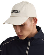 หมวกเบสบอล Core Casual Cap สี Sandstone จาก Organic Basics ทำจากผ้าฝ้ายออร์แกนิก 100% จำหน่ายโดย Old Pine Trees