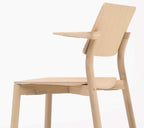 Karimoku New Standard Panorama Armchair เก้าอี้ไม้โอ๊คที่นั่งไม้อัดดัดโค้งพร้อมที่วางแขน ออกแบบโดย Geckeler Michels