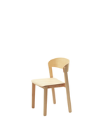 Pur Dining Chair เก้าอี้ไม้ stackable จาก ash หรือ beech และ plywood พร้อมพนักพิงโค้ง ออกแบบโดย Note Design Studio