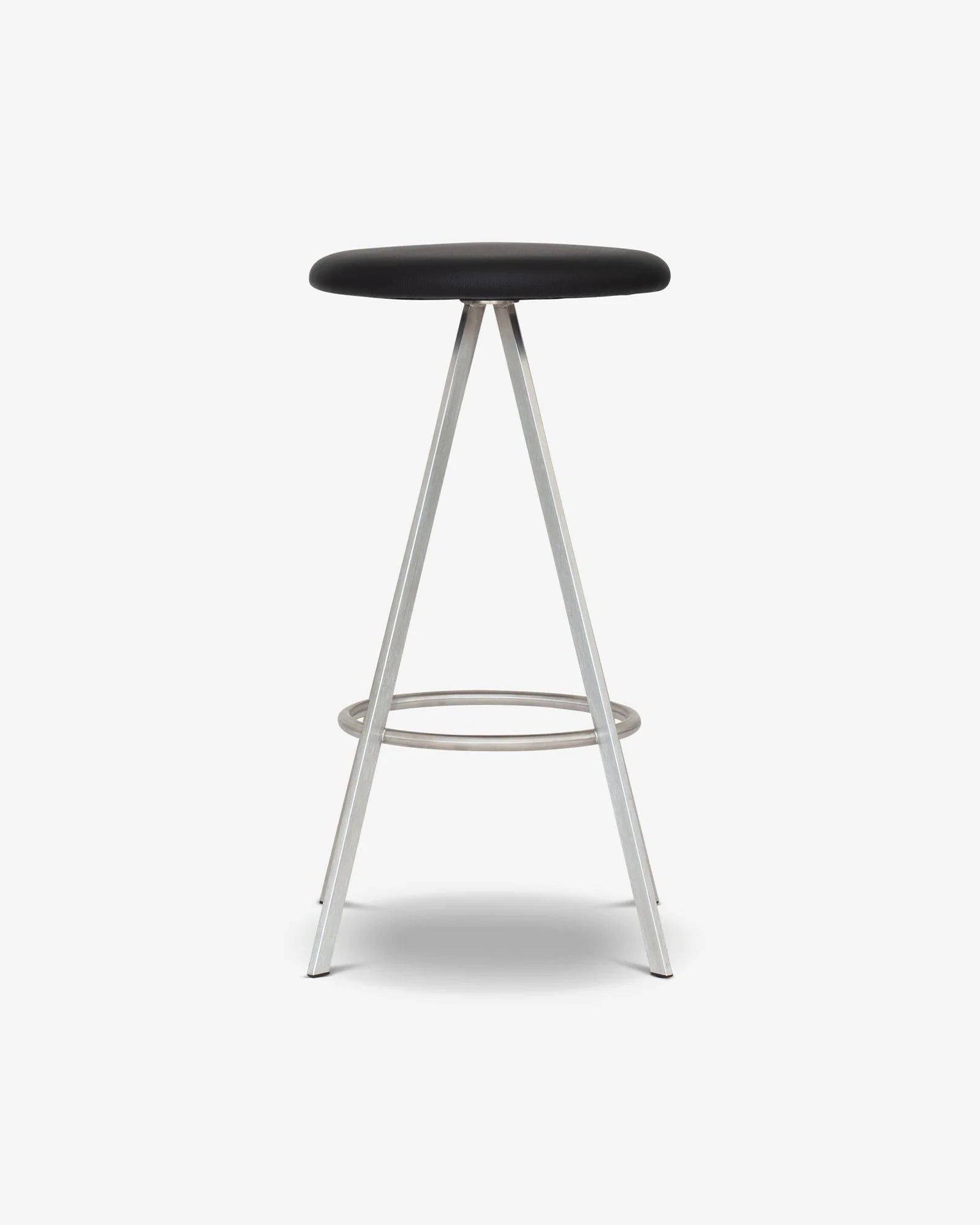 Quad-Space Stool สตูลหมุนดีไซน์มินิมอลโครงสแตนเลสสตีล ออกแบบโดย Terence Woodgate